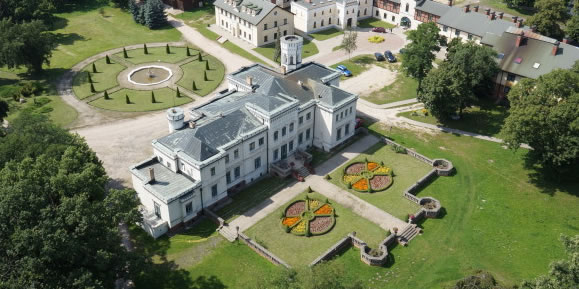 The Mathematical Research and Conference Center in Będlewo